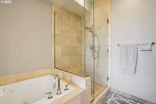 1740 NW Riverscape St, Portland, OR 97209 - Photo 25