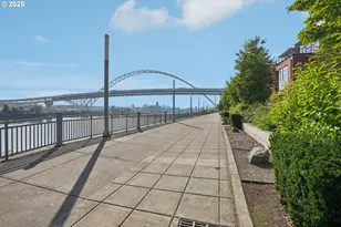 1740 NW Riverscape St, Portland, OR 97209 - Photo 3