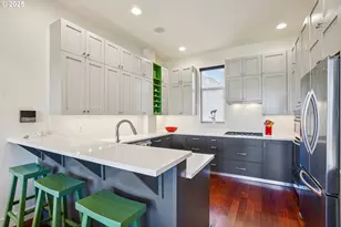 1740 NW Riverscape St, Portland, OR 97209 - Photo 15