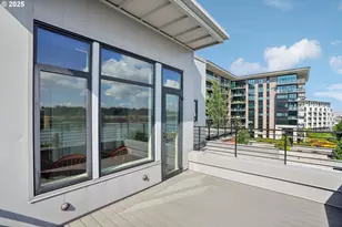 1740 NW Riverscape St, Portland, OR 97209 - Photo 37