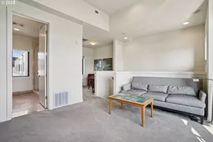 1740 NW Riverscape St, Portland, OR 97209 - Photo 11