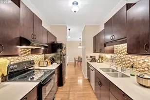 4320 S Corbett Ave, Portland, OR 97239 - Photo 19