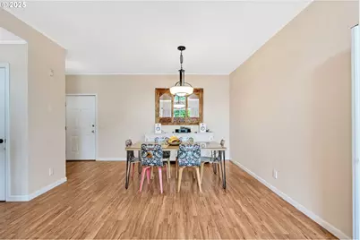 4320 S Corbett Ave #302, Portland, OR 97239 - Photo 9