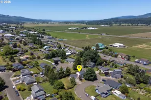 6505 Colonial Way, Tillamook, OR 97141 - Photo 35