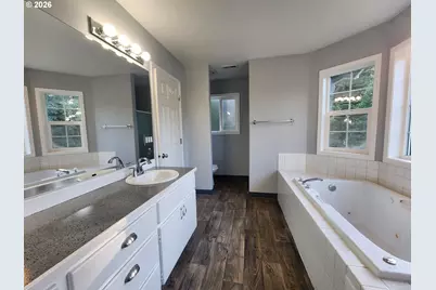 16017 NE 187th Ave, Brush Prairie, WA 98606 - Photo 17