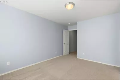 1276 SE Bacarra St, Hillsboro, OR 97123 - Photo 17