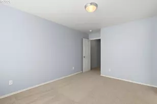 1276 SE Bacarra St, Hillsboro, OR 97123 - Photo 17