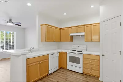 1276 SE Bacarra St, Hillsboro, OR 97123 - Photo 11