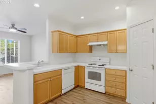 1276 SE Bacarra St, Hillsboro, OR 97123 - Photo 11