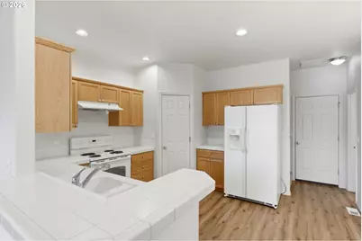 1276 SE Bacarra St, Hillsboro, OR 97123 - Photo 9