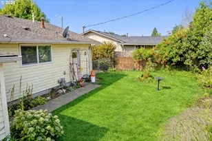 1315 Rainier Rd, Woodburn, OR 97071 - Photo 15