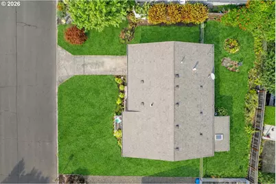 1315 Rainier Rd, Woodburn, OR 97071 - Photo 17