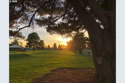 1315 Rainier Rd, Woodburn, OR 97071 - Photo 31