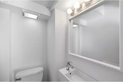 4806 N Gantenbein Ave, Portland, OR 97217 - Photo 21