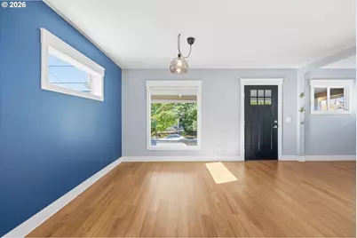 4806 N Gantenbein Ave, Portland, OR 97217 - Photo 9