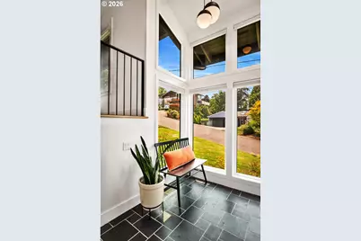 1654 Fircrest Dr, Lake Oswego, OR 97034 - Photo 33