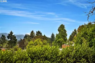 1654 Fircrest Dr, Lake Oswego, OR 97034 - Photo 17