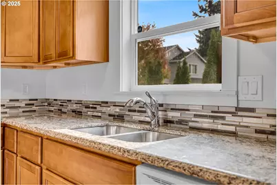 14406 E Burnside St, Portland, OR 97233 - Photo 19