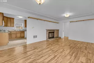 14406 E Burnside St, Portland, OR 97233 - Photo 13