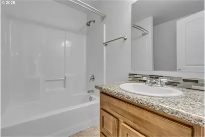 14406 E Burnside St, Portland, OR 97233 - Photo 29