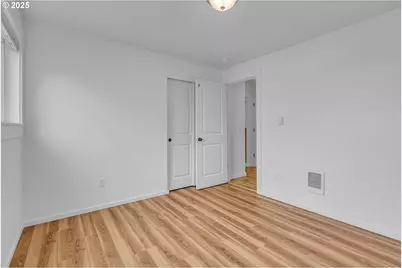 14406 E Burnside St, Portland, OR 97233 - Photo 25