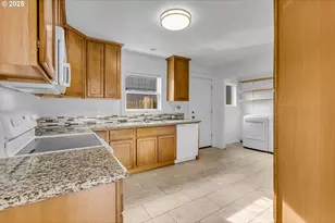 14406 E Burnside St, Portland, OR 97233 - Photo 15