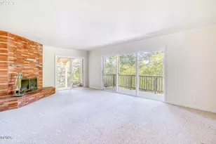 532 NW Sunset Blvd, Toledo, OR 97391 - Photo 9