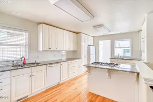532 NW Sunset Blvd, Toledo, OR 97391 - Photo 13