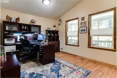 91793 Horse Creek Rd, McKenzie Bridge, OR 97413 - Photo 13