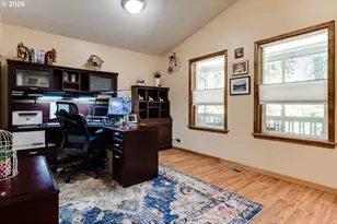 91793 Horse Creek Rd, McKenzie Bridge, OR 97413 - Photo 13