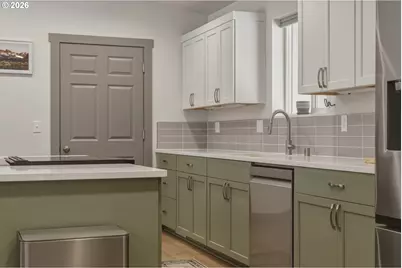 210 NE 45th St, Vancouver, WA 98663 - Photo 13