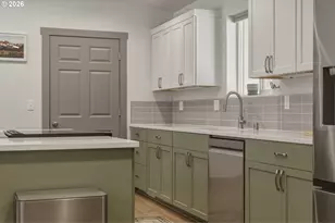 210 NE 45th St, Vancouver, WA 98663 - Photo 13