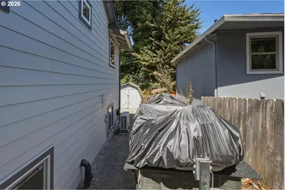 210 NE 45th St, Vancouver, WA 98663 - Photo 41
