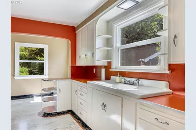 1227 Alameda Ave, Astoria, OR 97103 - Photo 11