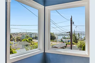 1227 Alameda Ave, Astoria, OR 97103 - Photo 7