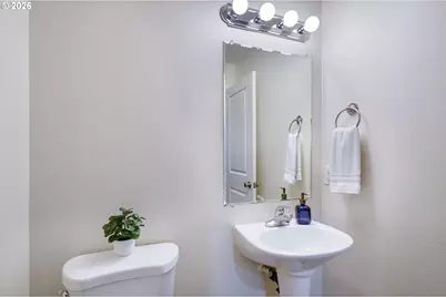 2781 SE Nicklaus Ct, Hillsboro, OR 97123 - Photo 17