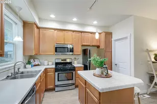 2781 SE Nicklaus Ct, Hillsboro, OR 97123 - Photo 13
