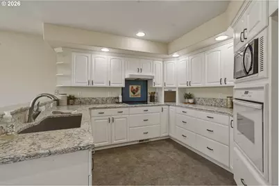 1010 NW 4th Ave, Camas, WA 98607 - Photo 13