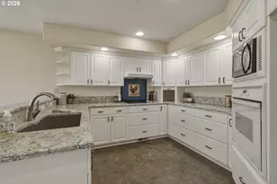 1010 NW 4th Ave, Camas, WA 98607 - Photo 13