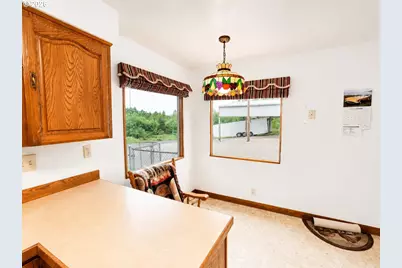 3649 Old Pacific Hwy S, Kelso, WA 98626 - Photo 9
