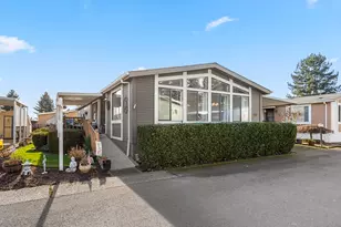 18485 SW Pacific Dr, Tualatin, OR 97062 - Photo 3