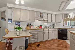 18485 SW Pacific Dr, Tualatin, OR 97062 - Photo 23