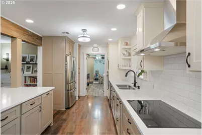 30596 Horseshoe Dr, Albany, OR 97321 - Photo 9