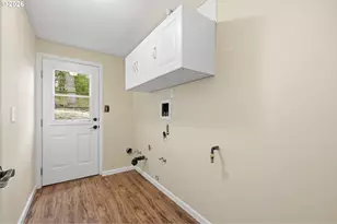 30 Coachman Dr, Eugene, OR 97405 - Photo 35