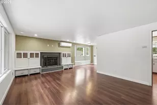 30 Coachman Dr, Eugene, OR 97405 - Photo 9