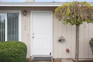 1700 NE 231st Ct, Wood Village, OR 97060 - Photo 31