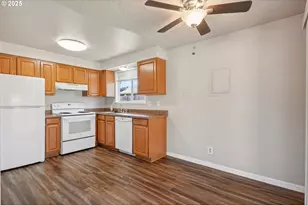 1700 NE 231st Ct, Wood Village, OR 97060 - Photo 7