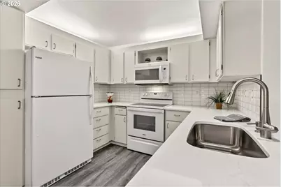 5063 SW Foothills Dr #F, Lake Oswego, OR 97034 - Photo 11