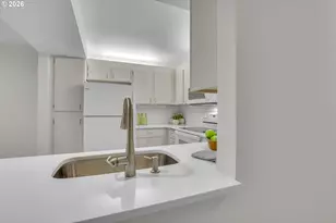 5063 SW Foothills Dr, Lake Oswego, OR 97034 - Photo 13