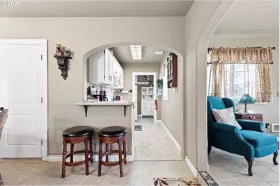 617 Juniper St, Junction City, OR 97448 - Photo 35